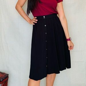 Black midi skirt Forever 21